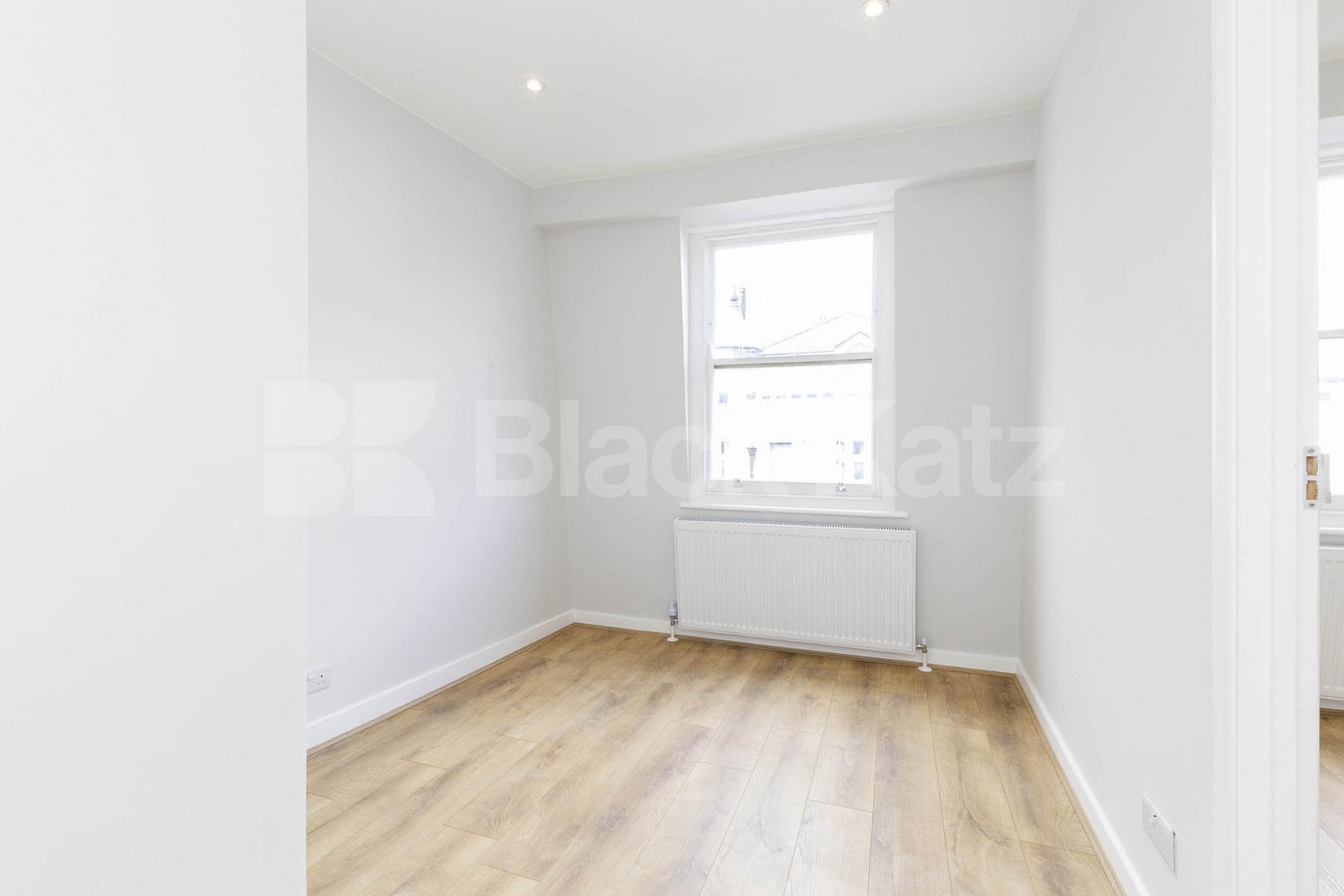 Newly refurbished one bed in Marylebone and mins to Regents Park Bell Street, Marylebone